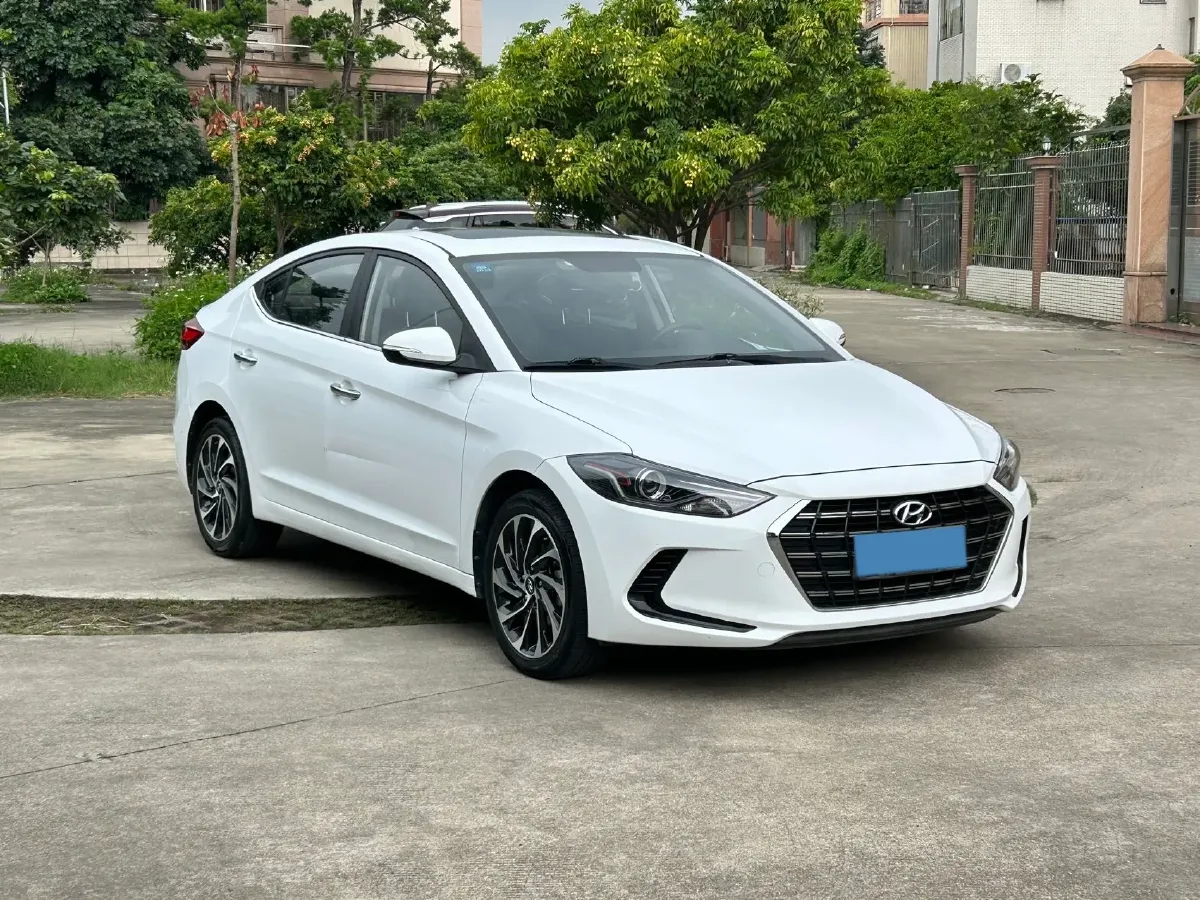 2020 Hyundai Elantra 1.5L 115HP L4 CVT,autocango,china used car exporter,china ev exporter,chinese used car exporter,chinese used ev exporter