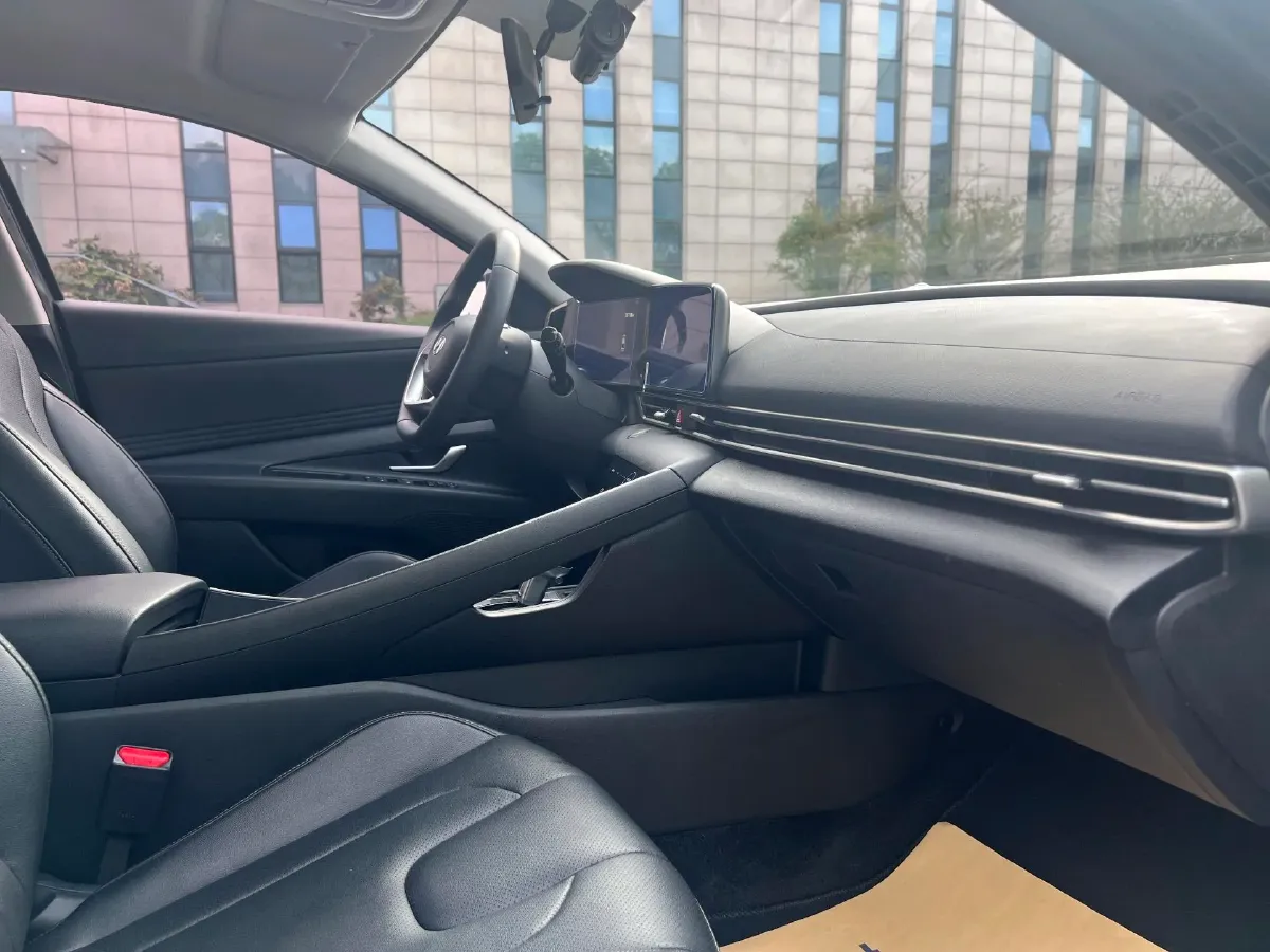 2021 Hyundai Elantra 1.5L 115HP L4 CVT,autocango,china used car exporter,china ev exporter,chinese used car exporter,chinese used ev exporter