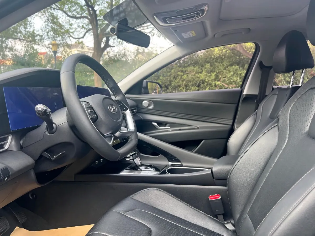 2021 Hyundai Elantra 1.5L 115HP L4 CVT,autocango,china used car exporter,china ev exporter,chinese used car exporter,chinese used ev exporter