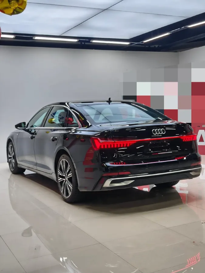 2024 Audi A6L 2.0T 245HP L4 7DCT,autocango,china used car exporter,china ev exporter,chinese used car exporter,chinese used ev exporter