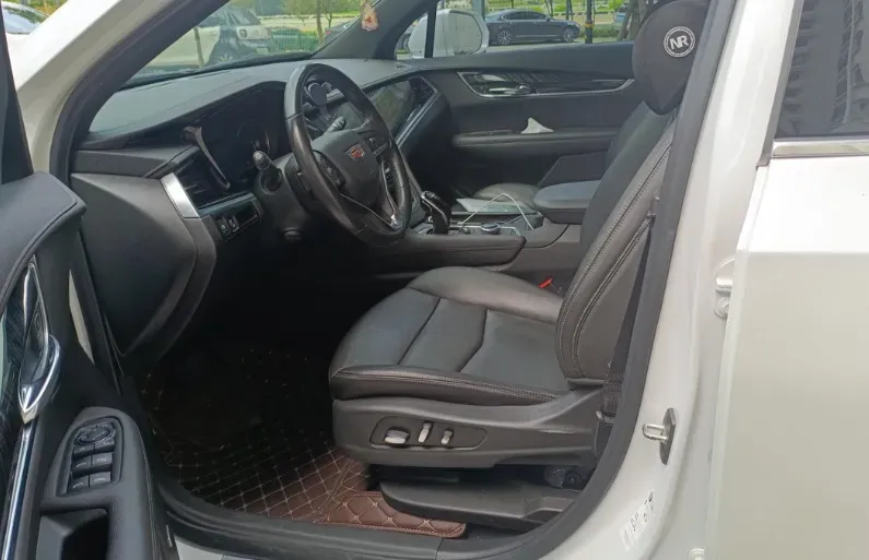 2020 Cadillac XT6 2.0T 237HP L4 9AT,autocango,china used car exporter,china ev exporter,chinese used car exporter,chinese used ev exporter