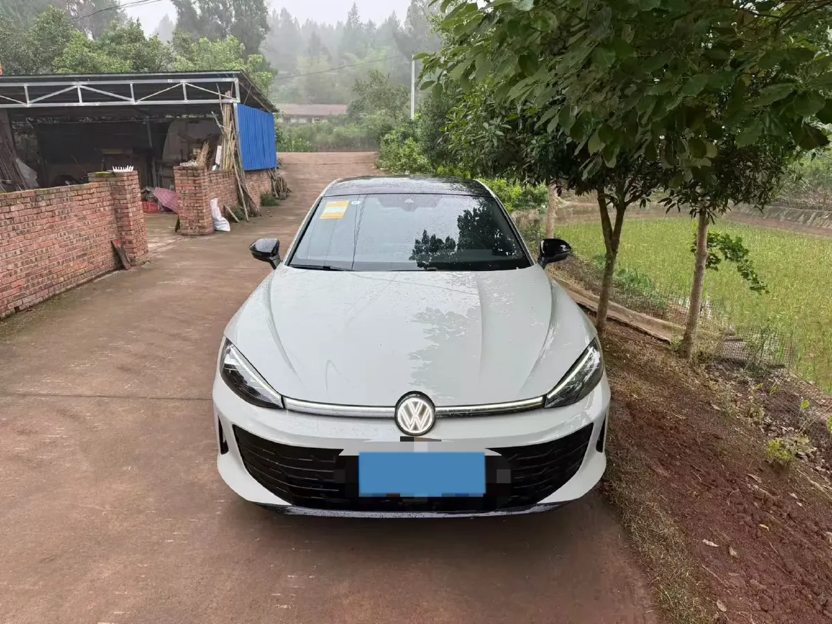 2026 Volkswagen Lamando 2.0T 220HP L4 7DCT,autocango,china used car exporter,china ev exporter,chinese used car exporter,chinese used ev exporter