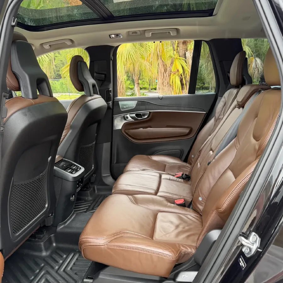 2020 Volvo XC90 2.0T 320HP L4 8AT,autocango,china used car exporter,china ev exporter,chinese used car exporter,chinese used ev exporter