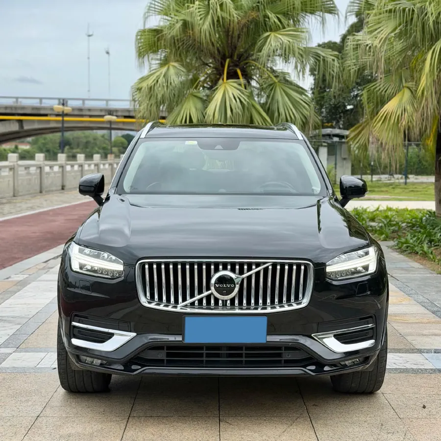 2020 Volvo XC90 2.0T 320HP L4 8AT,autocango,china used car exporter,china ev exporter,chinese used car exporter,chinese used ev exporter