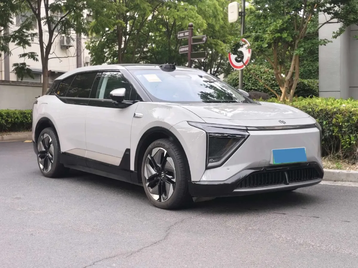 2023 HiPhi Y BEV 76.6KWH,autocango,china used car exporter,china ev exporter,chinese used car exporter,chinese used ev exporter