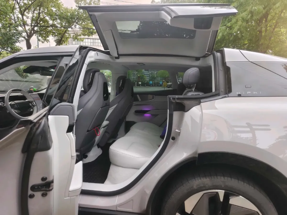 2023 HiPhi Y BEV 76.6KWH,autocango,china used car exporter,china ev exporter,chinese used car exporter,chinese used ev exporter