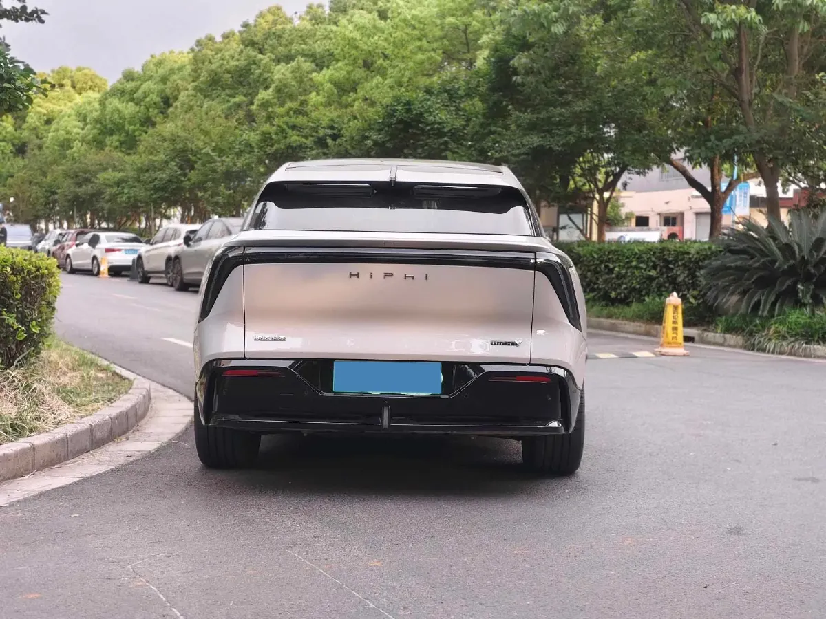 2023 HiPhi Y BEV 76.6KWH,autocango,china used car exporter,china ev exporter,chinese used car exporter,chinese used ev exporter