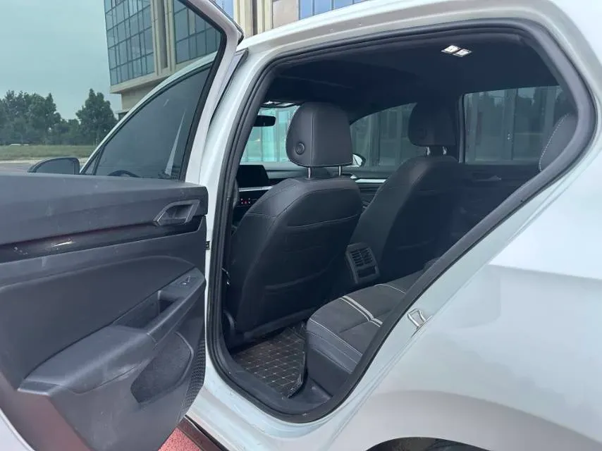 2023 Volkswagen Golf 1.4T 150HP L4 7DCT,autocango,china used car exporter,china ev exporter,chinese used car exporter,chinese used ev exporter