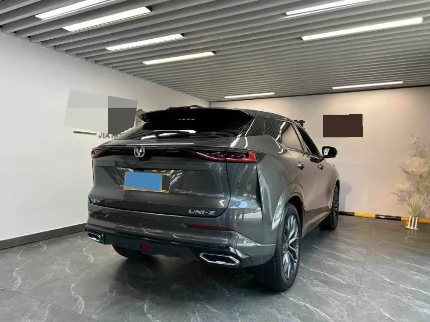 2025 ChangAn UNI-Z 1.5T 188HP L4 7DCT,autocango,china used car exporter,china ev exporter,chinese used car exporter,chinese used ev exporter
