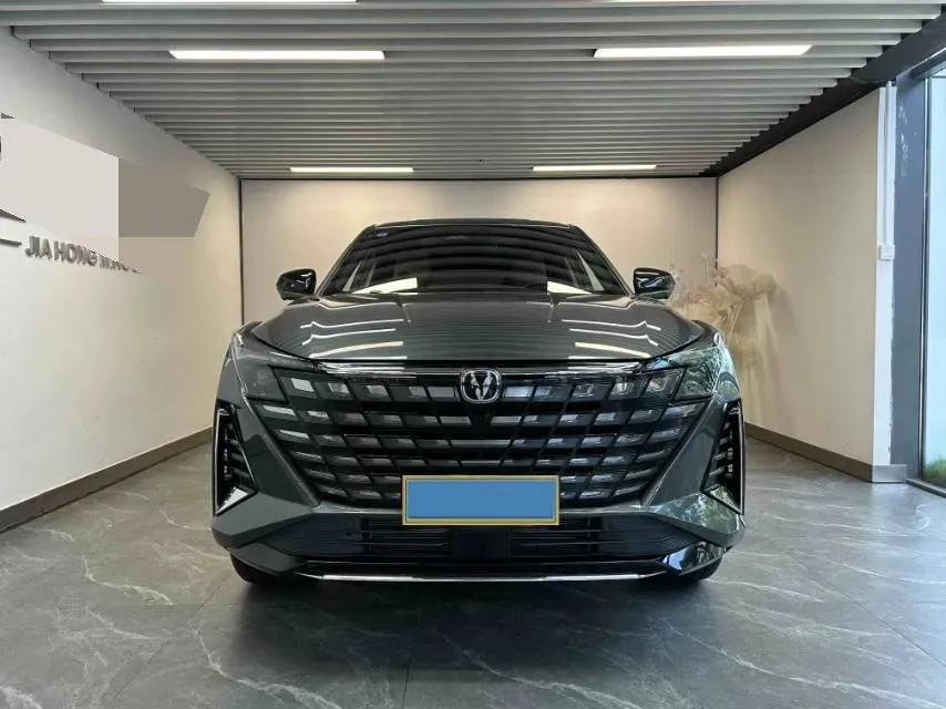2025 ChangAn UNI-Z 1.5T 188HP L4 7DCT,autocango,china used car exporter,china ev exporter,chinese used car exporter,chinese used ev exporter