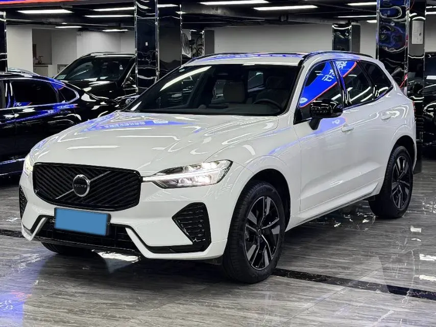 2026 Volvo XC60 2.0T 250HP L4 8AT,autocango,china used car exporter,china ev exporter,chinese used car exporter,chinese used ev exporter