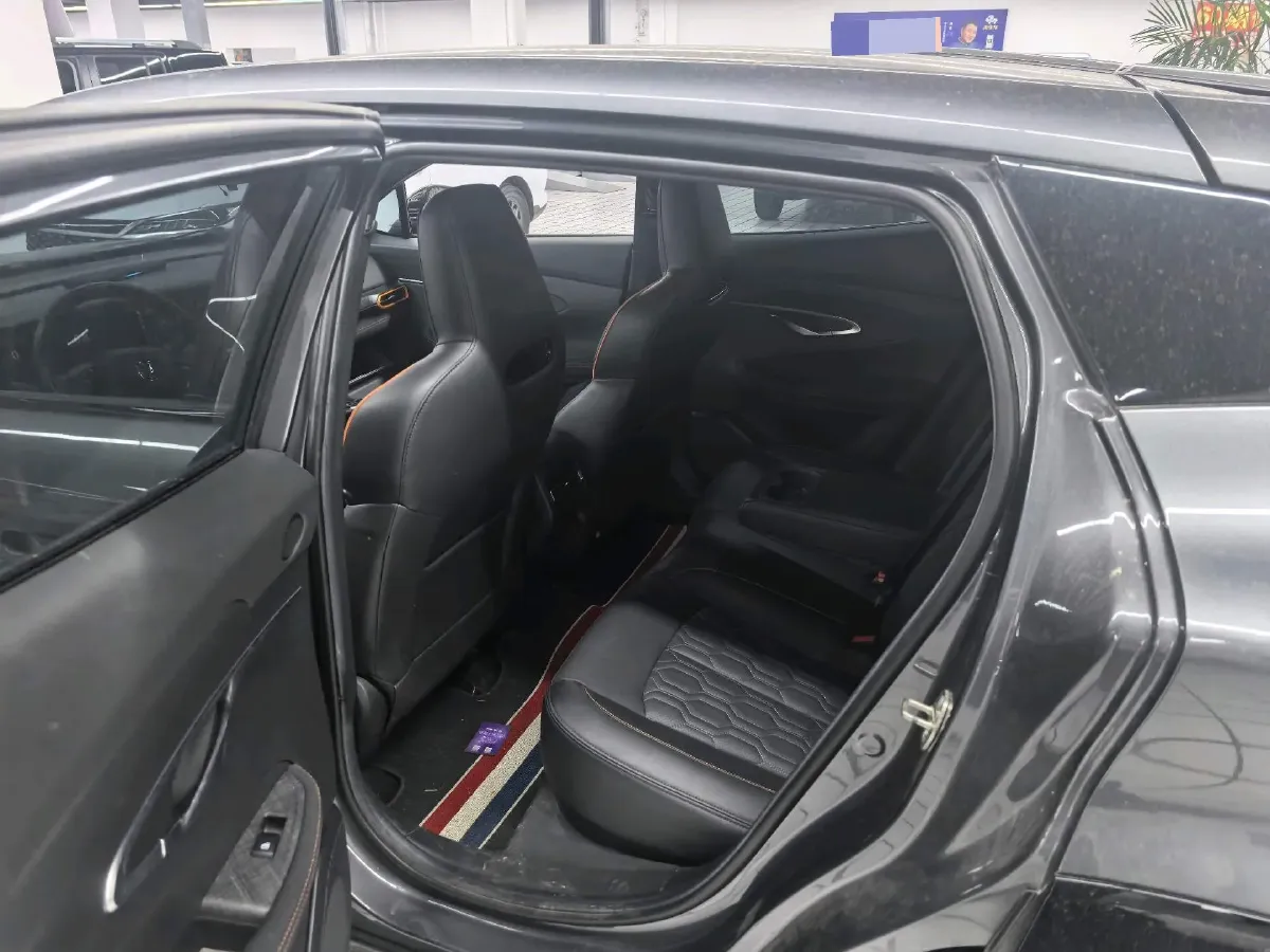 2022 ChangAn UNI-T 1.5T 188HP L4 7DCT,autocango,china used car exporter,china ev exporter,chinese used car exporter,chinese used ev exporter