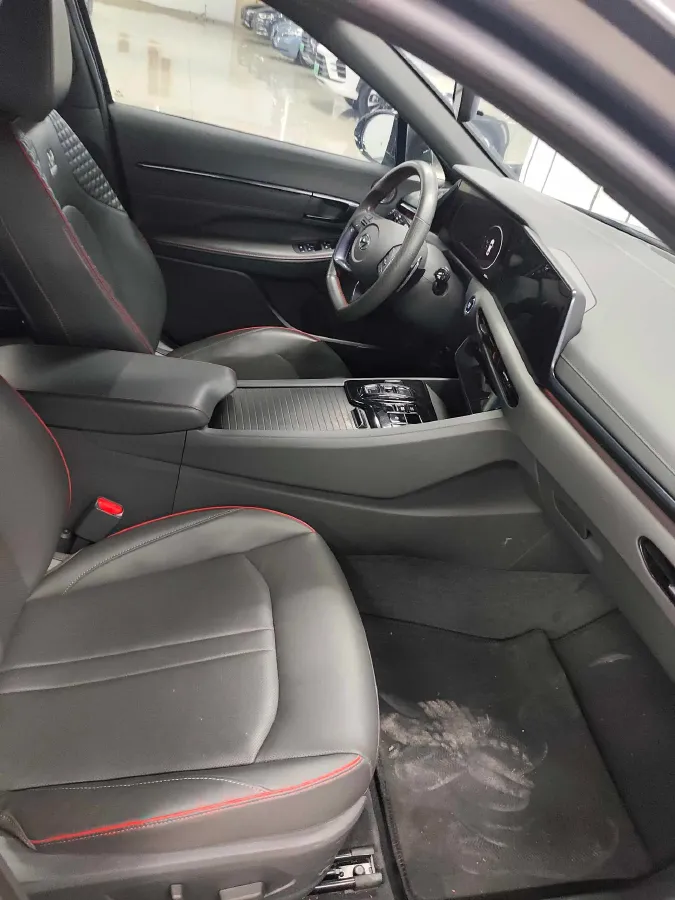 2022 Hyundai Sonata 2.0T 240HP L4 8AT,autocango,china used car exporter,china ev exporter,chinese used car exporter,chinese used ev exporter