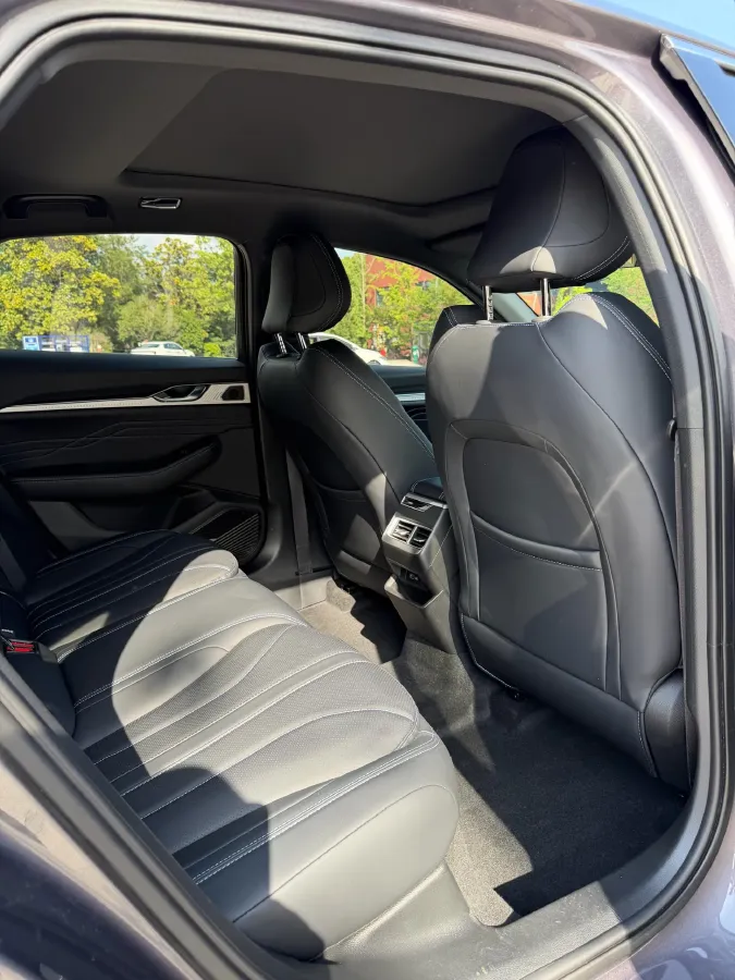 2025 Geely Preface 1.5T 181HP L4 7DCT,autocango,china used car exporter,china ev exporter,chinese used car exporter,chinese used ev exporter