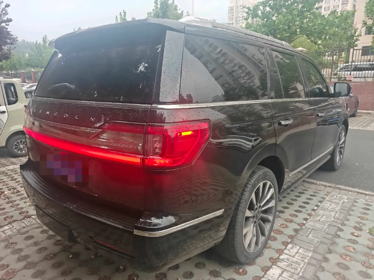 2019 Lincoln Navigator 3.5T 388HP V6 10AT,autocango,china used car exporter,china ev exporter,chinese used car exporter,chinese used ev exporter