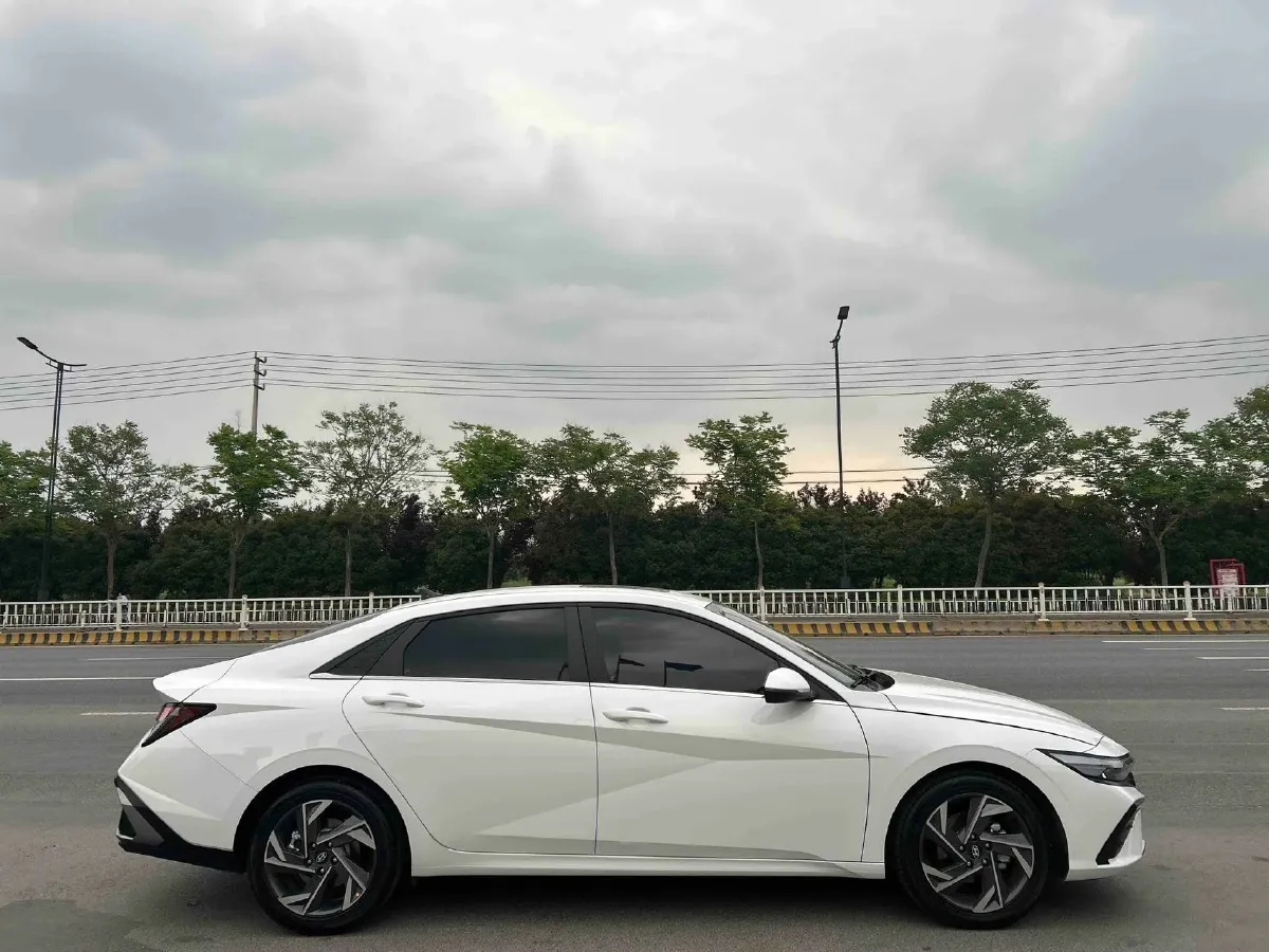 2023 Hyundai Elantra 1.5L 115HP L4 CVT,autocango,china used car exporter,china ev exporter,chinese used car exporter,chinese used ev exporter