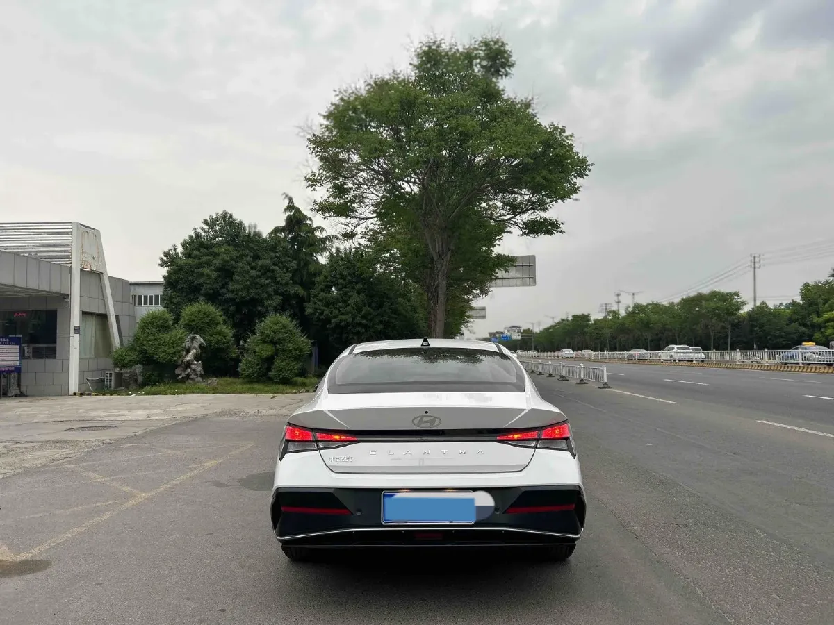 2023 Hyundai Elantra 1.5L 115HP L4 CVT,autocango,china used car exporter,china ev exporter,chinese used car exporter,chinese used ev exporter