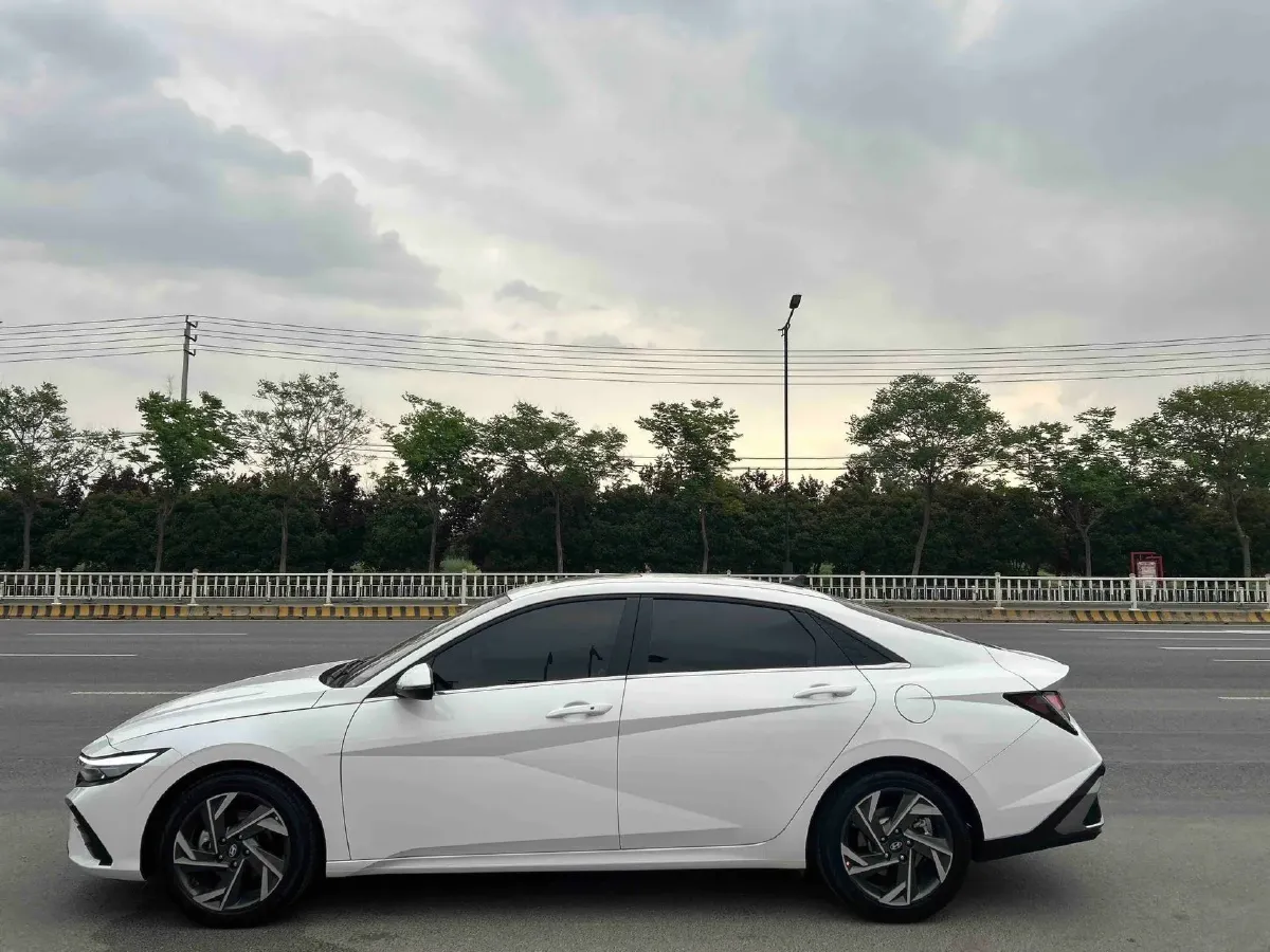 2023 Hyundai Elantra 1.5L 115HP L4 CVT,autocango,china used car exporter,china ev exporter,chinese used car exporter,chinese used ev exporter