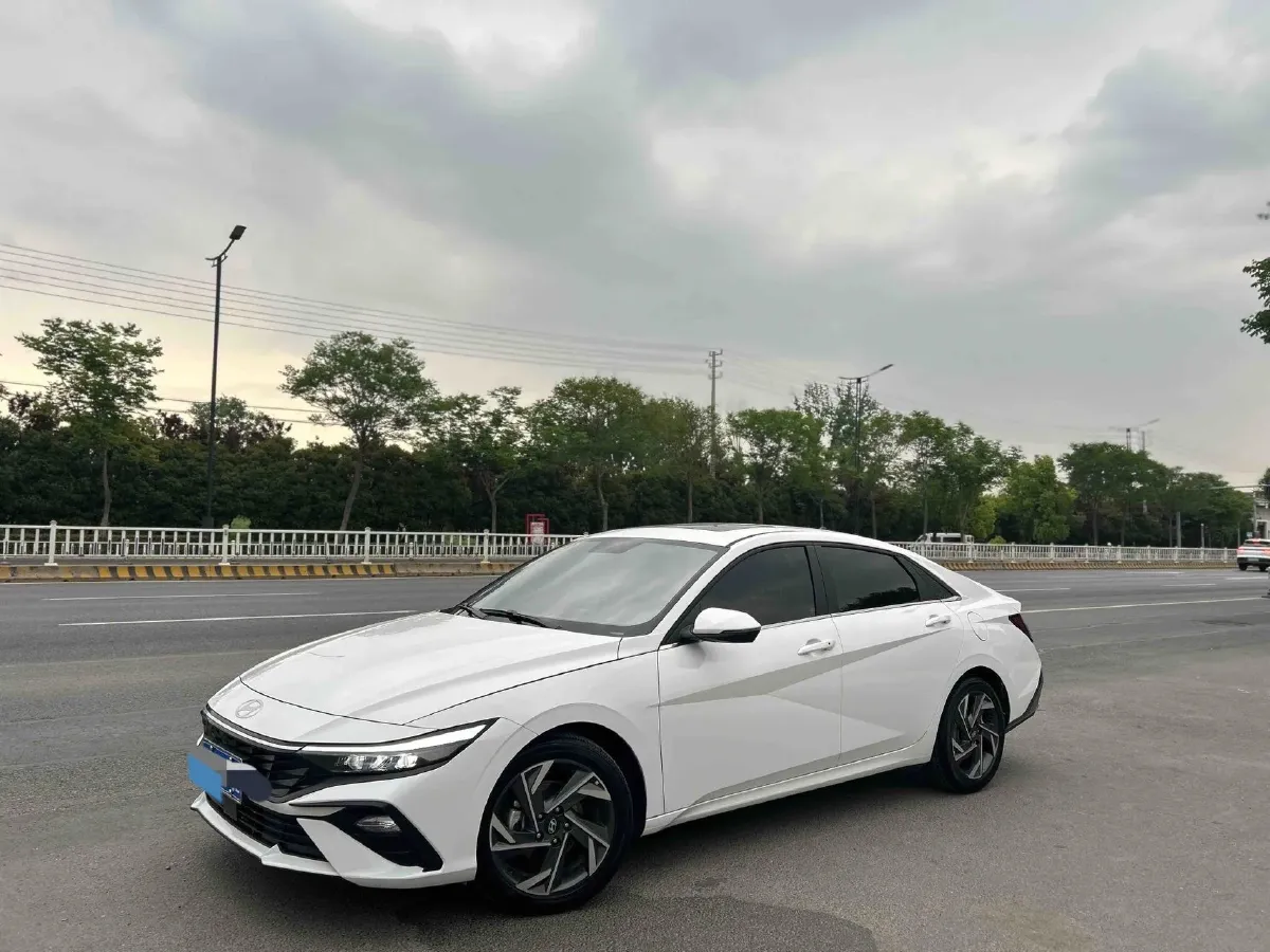 2023 Hyundai Elantra 1.5L 115HP L4 CVT,autocango,china used car exporter,china ev exporter,chinese used car exporter,chinese used ev exporter