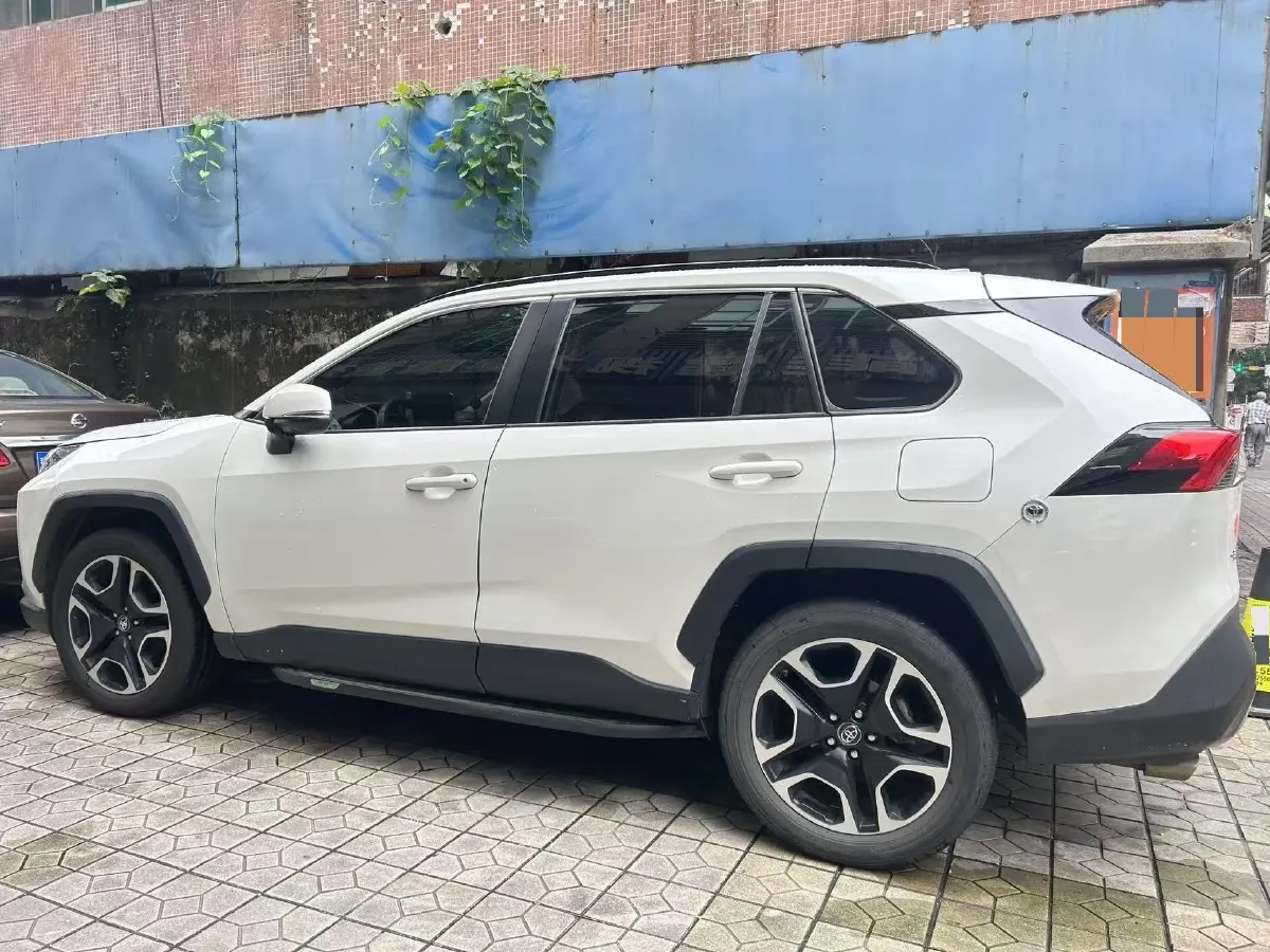 2020 Toyota RAV4 2.0L 171HP L4 CVT,autocango,china used car exporter,china ev exporter,chinese used car exporter,chinese used ev exporter