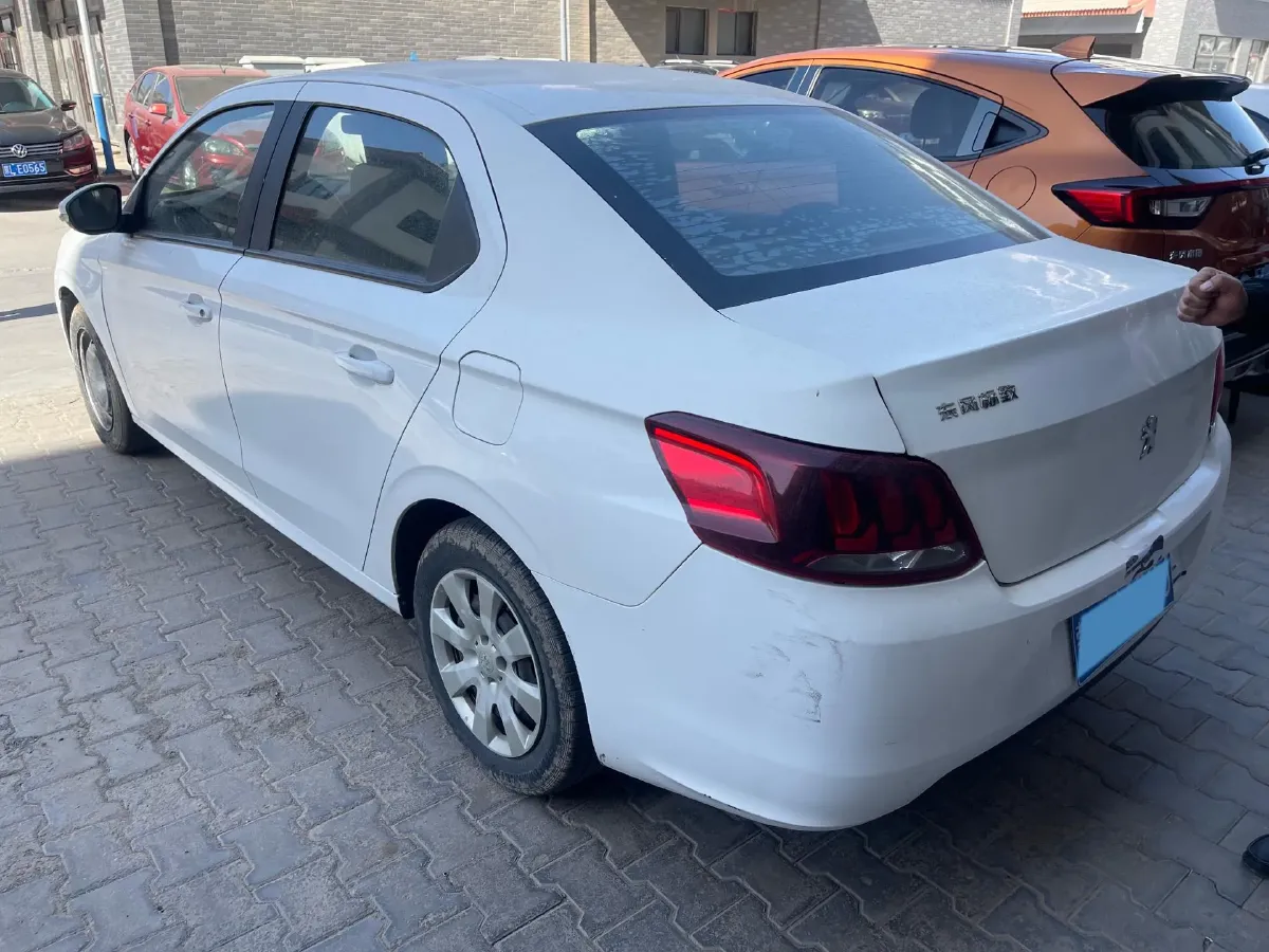 2017 Peugeot 301 1.6L 117HP L4 5MT,autocango,china used car exporter,china ev exporter,chinese used car exporter,chinese used ev exporter