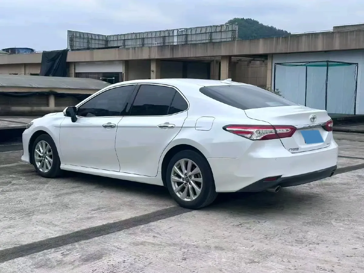 2021 Toyota Camry 2.0L 178HP L4 CVT,autocango,china used car exporter,china ev exporter,chinese used car exporter,chinese used ev exporter