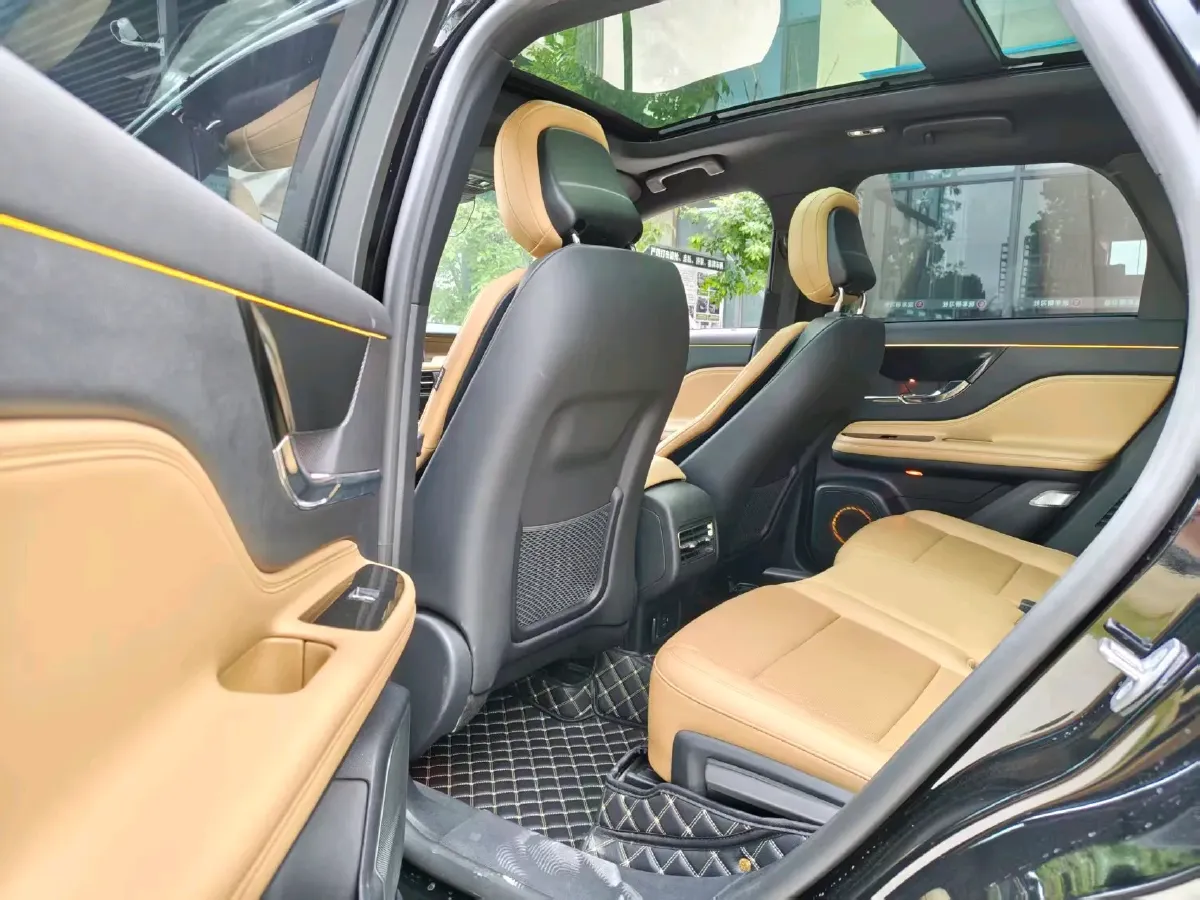 2021 Lincoln Corsair 2.0T 245HP L4 8AT,autocango,china used car exporter,china ev exporter,chinese used car exporter,chinese used ev exporter