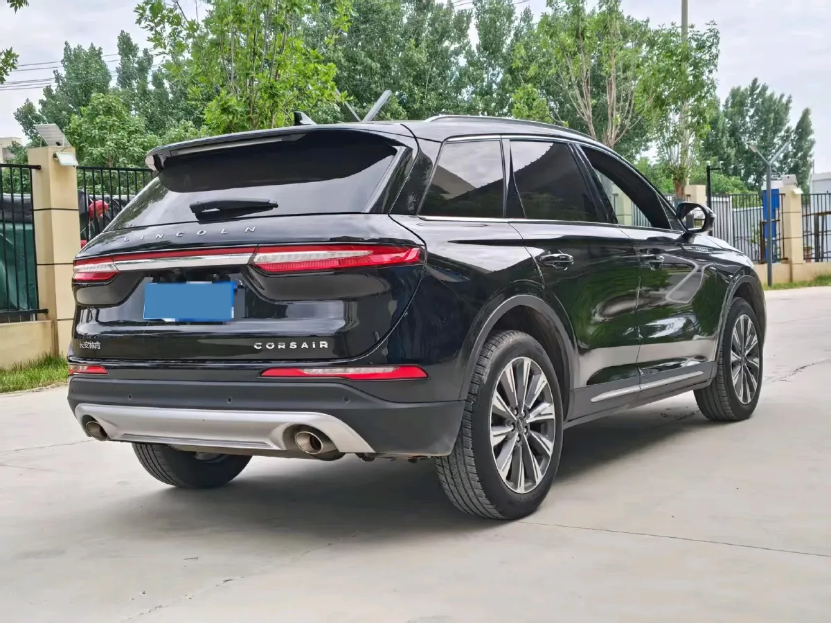 2021 Lincoln Corsair 2.0T 245HP L4 8AT,autocango,china used car exporter,china ev exporter,chinese used car exporter,chinese used ev exporter