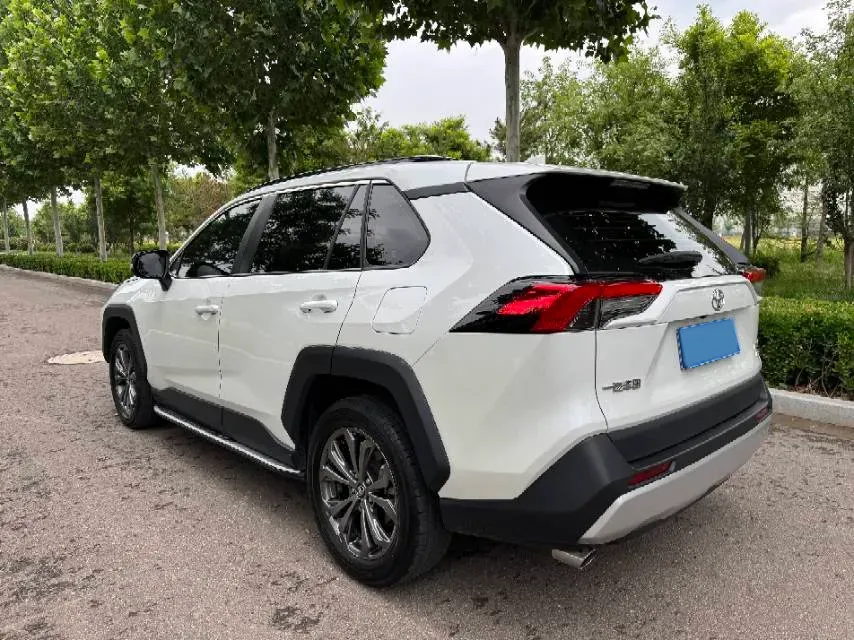 2023 Toyota RAV4 2.0L 171HP L4 CVT,autocango,china used car exporter,china ev exporter,chinese used car exporter,chinese used ev exporter