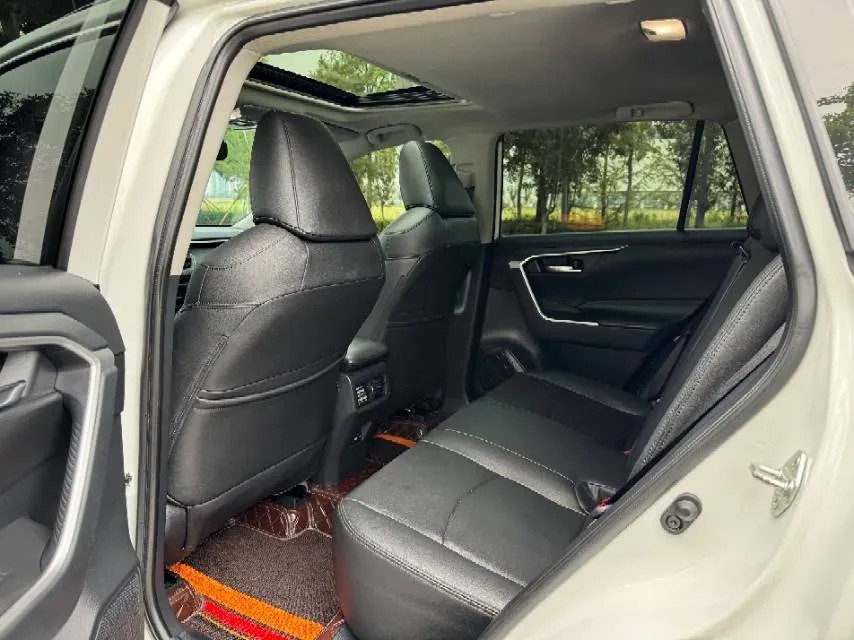 2023 Toyota RAV4 2.0L 171HP L4 CVT,autocango,china used car exporter,china ev exporter,chinese used car exporter,chinese used ev exporter