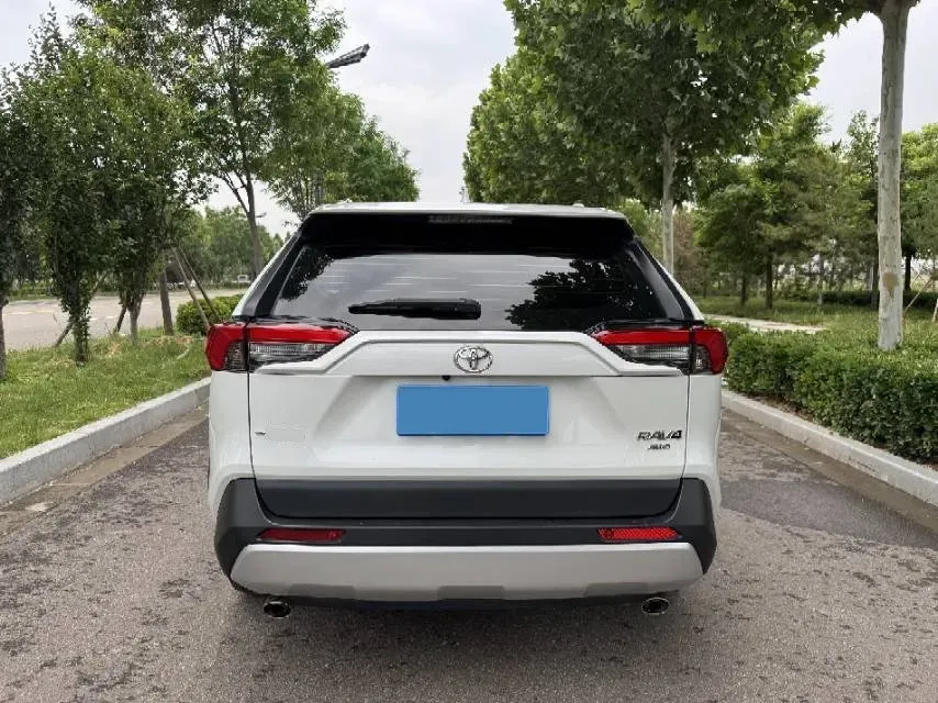 2023 Toyota RAV4 2.0L 171HP L4 CVT,autocango,china used car exporter,china ev exporter,chinese used car exporter,chinese used ev exporter