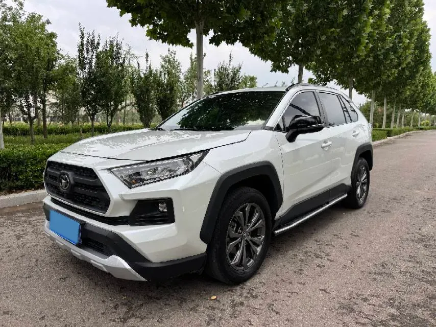 2023 Toyota RAV4 2.0L 171HP L4 CVT,autocango,china used car exporter,china ev exporter,chinese used car exporter,chinese used ev exporter