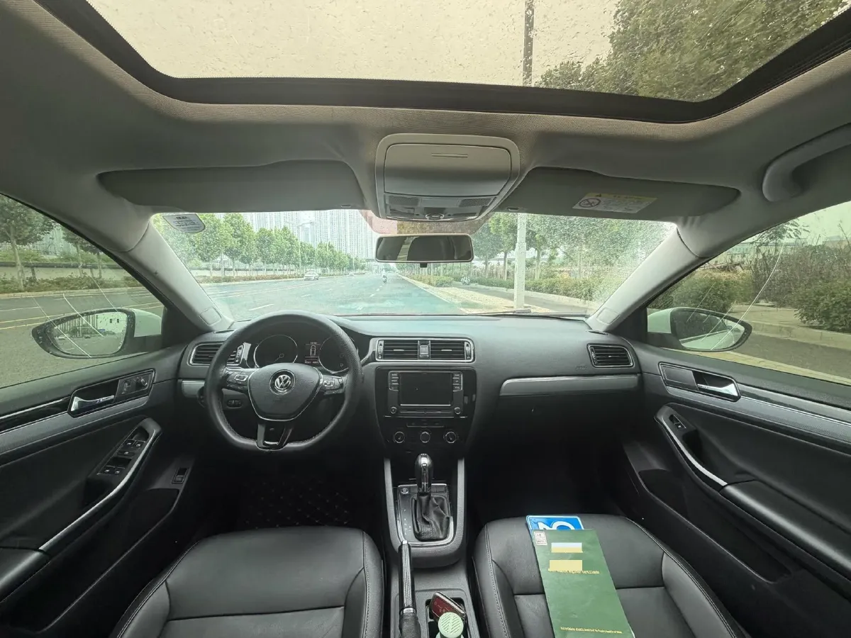 2017 Volkswagen Sagitar 1.2T 110HP L4 7DCT,autocango,china used car exporter,china ev exporter,chinese used car exporter,chinese used ev exporter