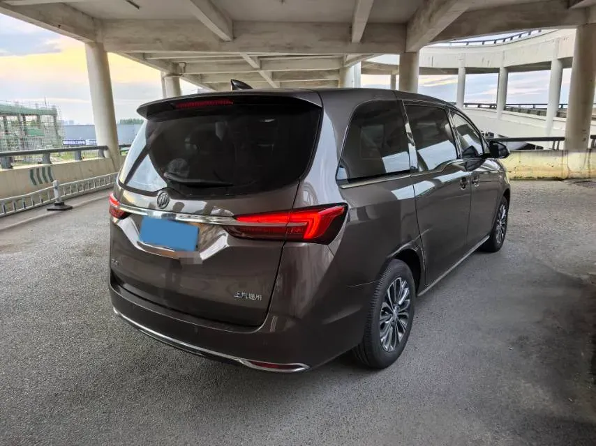 2023 Buick GL8 2.0T 237HP L4 9AT,autocango,china used car exporter,china ev exporter,chinese used car exporter,chinese used ev exporter