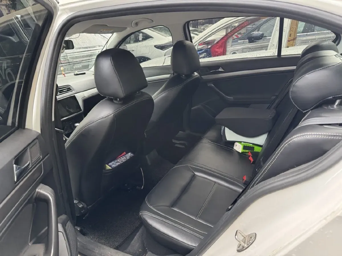 2019 ChangAn Eado XT 1.6L 128HP L4 6AT,autocango,china used car exporter,china ev exporter,chinese used car exporter,chinese used ev exporter