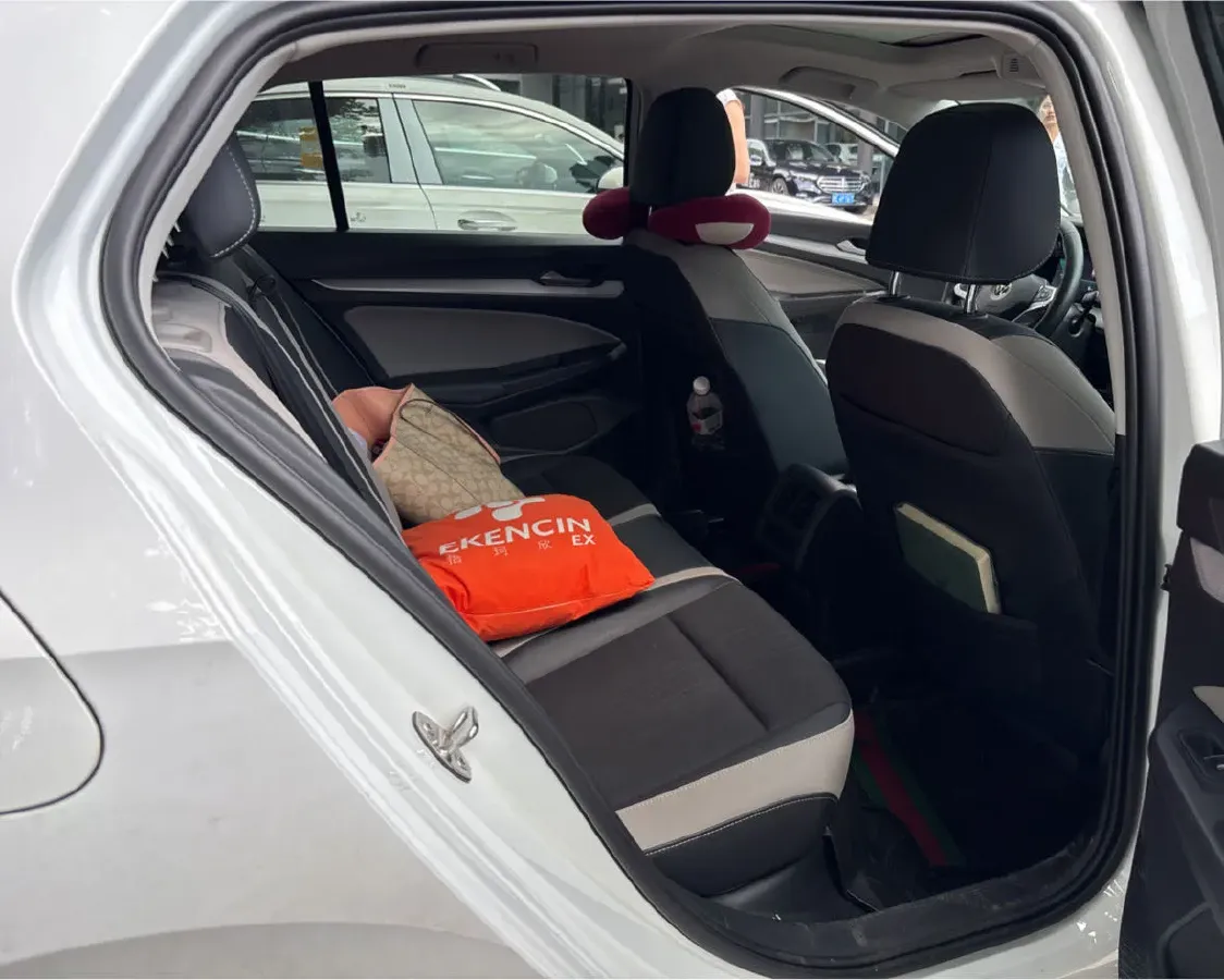 2021 Volkswagen Golf 1.4T 150HP L4 7DCT,autocango,china used car exporter,china ev exporter,chinese used car exporter,chinese used ev exporter