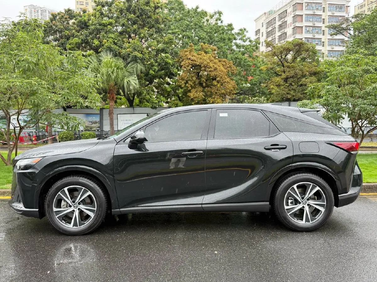 2025 Lexus RX 2.5L 189HP L4 E-CVT Hybrid,autocango,china used car exporter,china ev exporter,chinese used car exporter,chinese used ev exporter