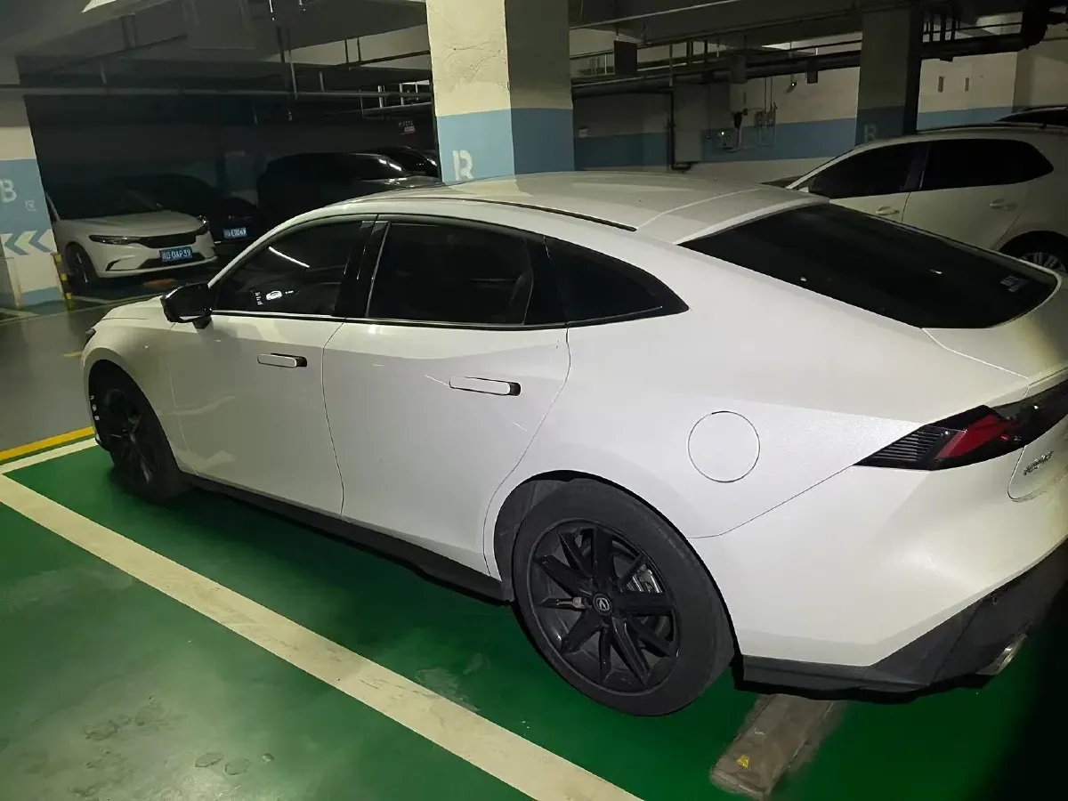 2023 ChangAn UNI-V iDD 1.5T 170HP L4 6TCT PHEV 18.4KWH,autocango,china used car exporter,china ev exporter,chinese used car exporter,chinese used ev exporter