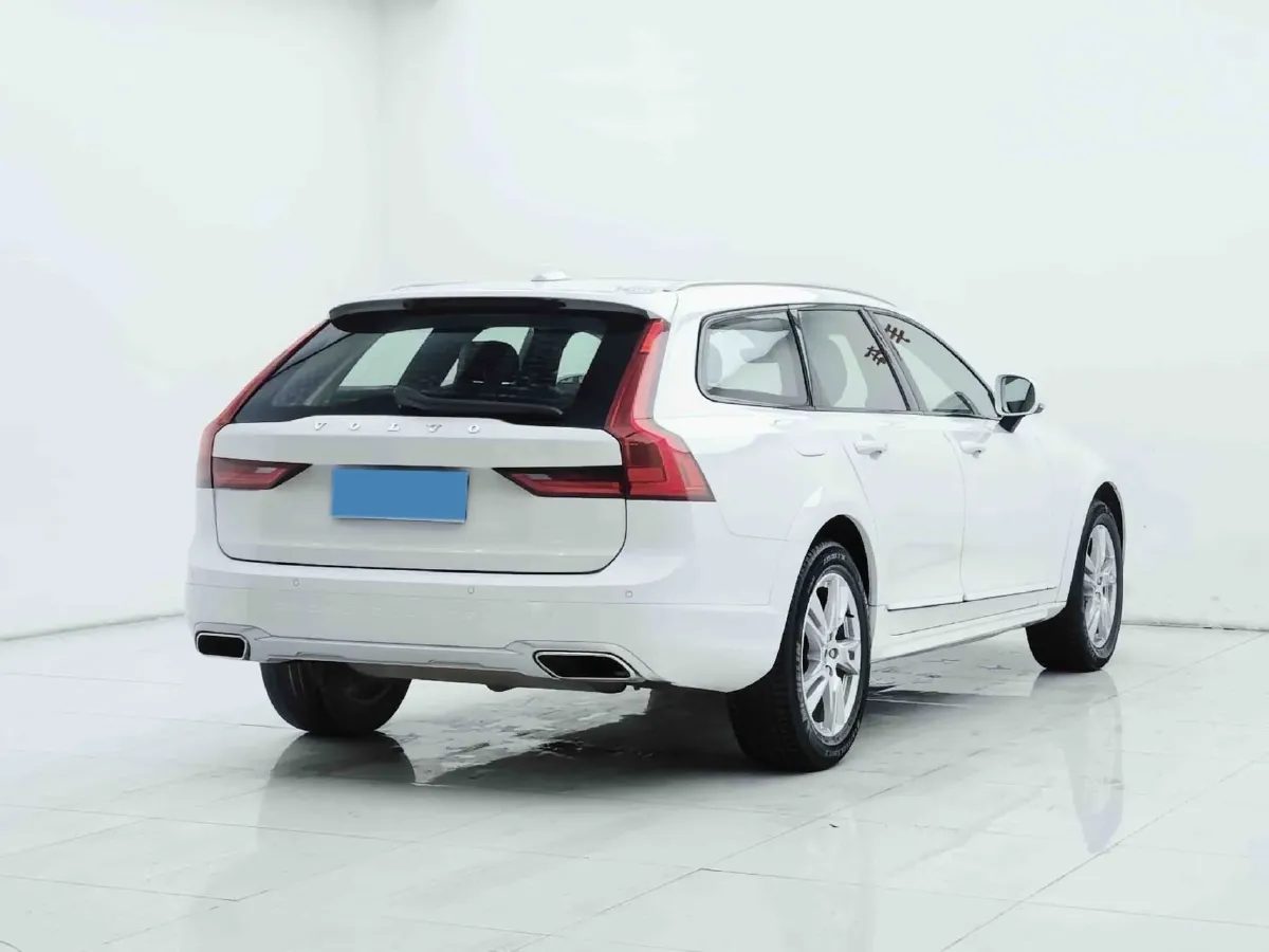 2017 HongQi H7 3.0L 231HP V6 6AT,autocango,china used car exporter,china ev exporter,chinese used car exporter,chinese used ev exporter