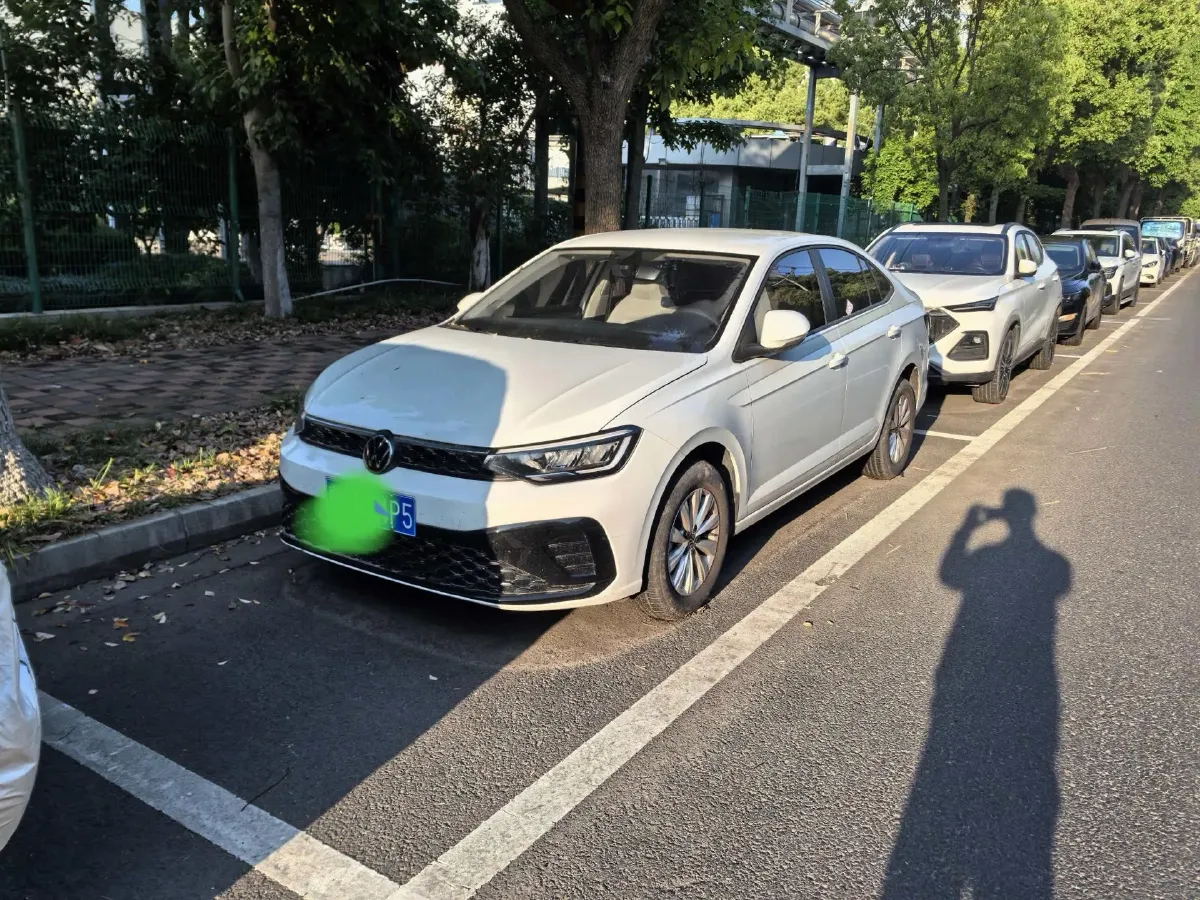 2025 Volkswagen Lavida 1.5L 110HP L4 6AT,autocango,china used car exporter,china ev exporter,chinese used car exporter,chinese used ev exporter