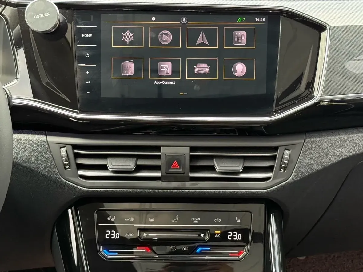 2021 Volkswagen Tayron 2.0T 220HP L4 7DCT,autocango,china used car exporter,china ev exporter,chinese used car exporter,chinese used ev exporter