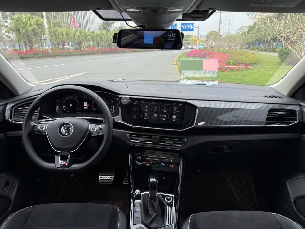 2021 Volkswagen Tayron 2.0T 220HP L4 7DCT,autocango,china used car exporter,china ev exporter,chinese used car exporter,chinese used ev exporter