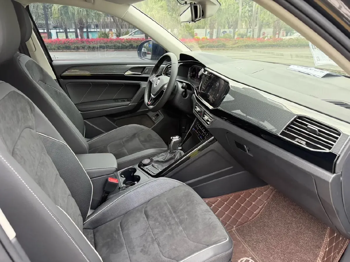 2021 Volkswagen Tayron 2.0T 220HP L4 7DCT,autocango,china used car exporter,china ev exporter,chinese used car exporter,chinese used ev exporter