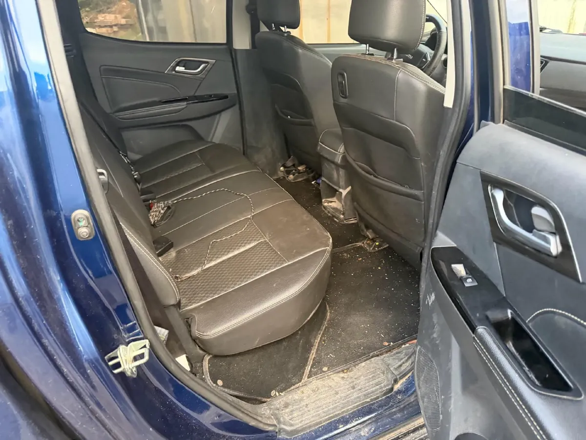 2019 Isuzu D-MAX 3.0T 177HP L4 6AT,autocango,china used car exporter,china ev exporter,chinese used car exporter,chinese used ev exporter