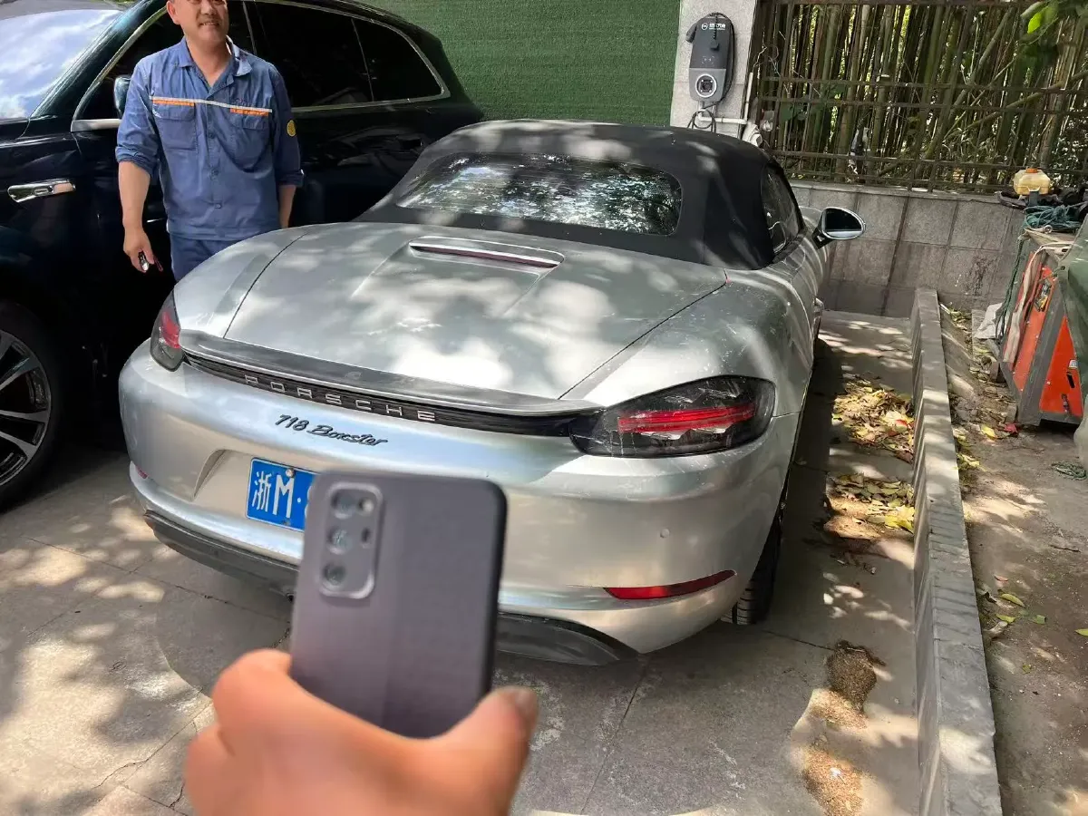 2018 Porsche 718 2.0T 250HP H4 7DCT,autocango,china used car exporter,china ev exporter,chinese used car exporter,chinese used ev exporter