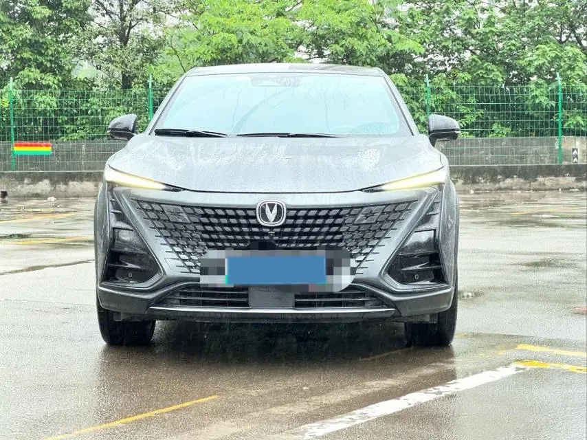 2022 ChangAn UNI-T 1.5T 188HP L4 7DCT,autocango,china used car exporter,china ev exporter,chinese used car exporter,chinese used ev exporter