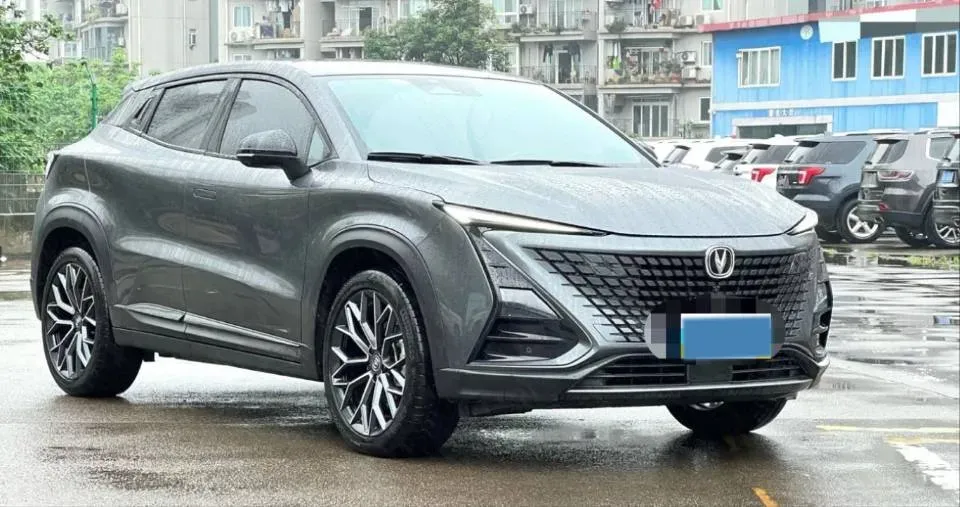 2022 ChangAn UNI-T 1.5T 188HP L4 7DCT,autocango,china used car exporter,china ev exporter,chinese used car exporter,chinese used ev exporter