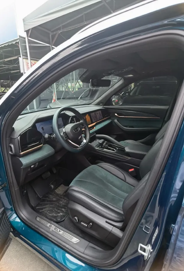 2021 Geely Monjaro 2.0T 218HP L4 7DCT,autocango,china used car exporter,china ev exporter,chinese used car exporter,chinese used ev exporter