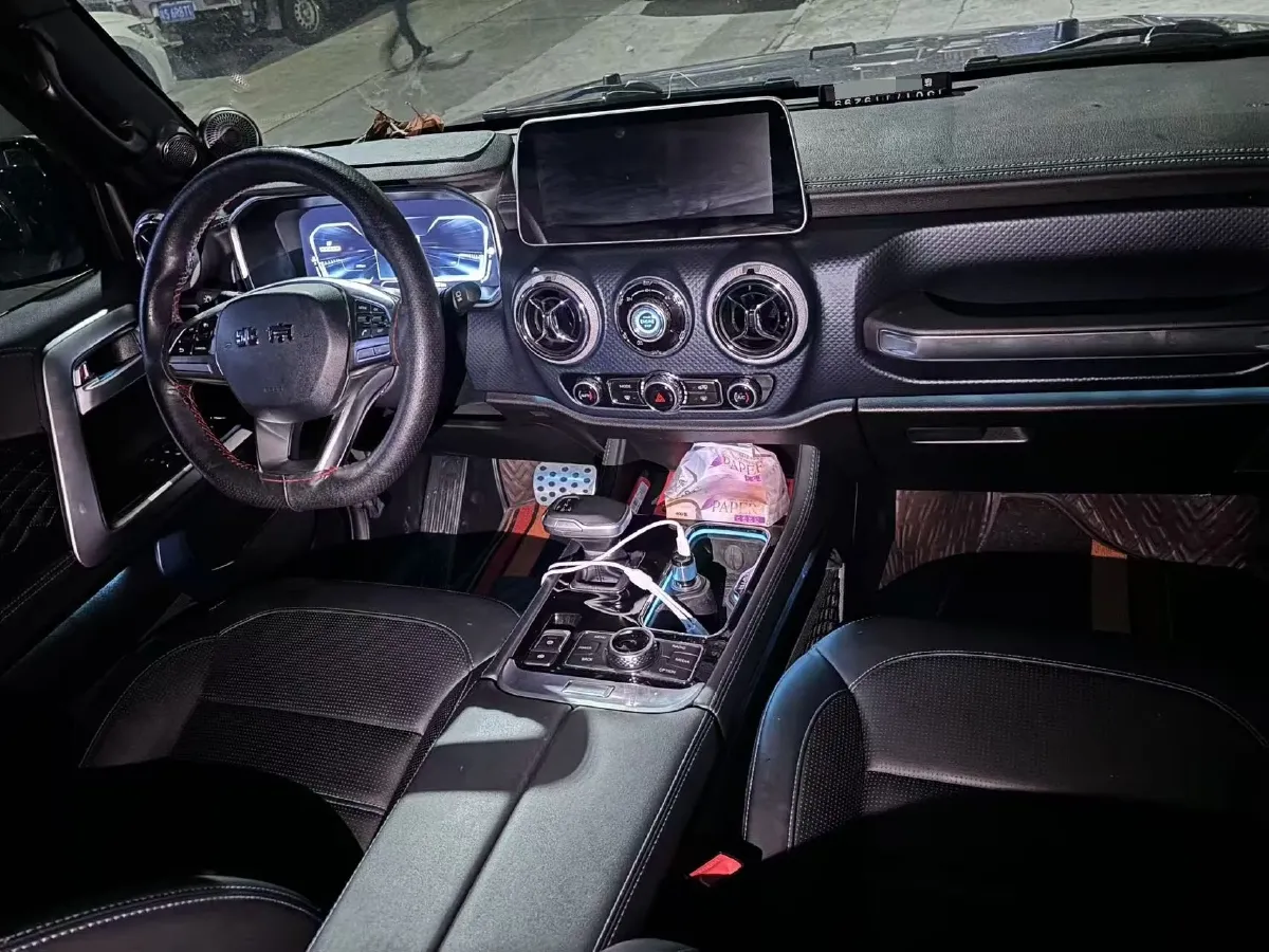 2020 Beijing BJ40 2.0T 224HP L4 8AT,autocango,china used car exporter,china ev exporter,chinese used car exporter,chinese used ev exporter
