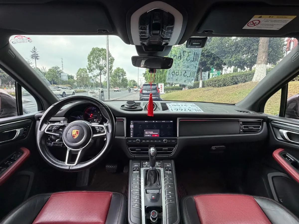 2021 Porsche Macan 2.0T 252HP L4 7DCT,autocango,china used car exporter,china ev exporter,chinese used car exporter,chinese used ev exporter